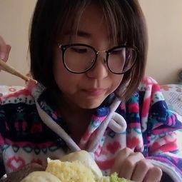 女人吃白瓜好不好呢视频,女性食用的健康之选，揭秘其益处与食用建议