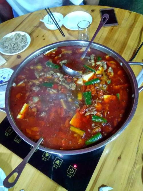 刘大瓜吃田鸡火锅视频