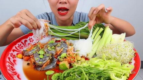 怪味阿追吃瓜丝视频,趣味横生美食体验
